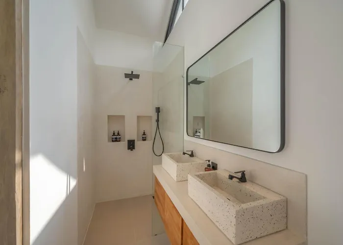 Casa Kami - Modern Serenity 2 Bedroom Haven In Pererenan * Canggu (Bali)